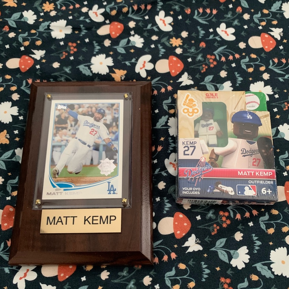 Matt Kemp 2013 Topps card and Oyo Sports Mini figurine